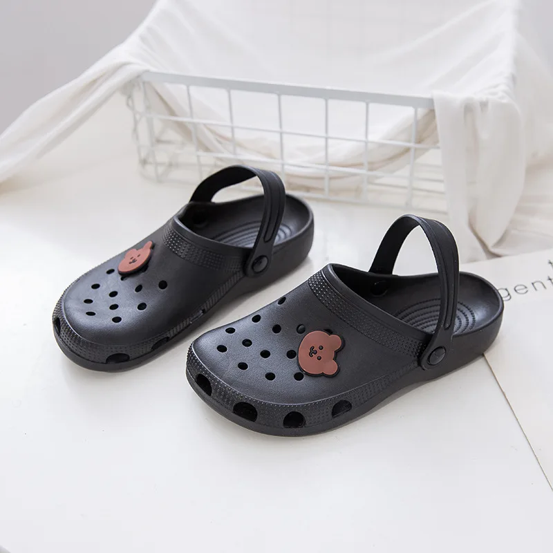 

2020 New Fashion Sandals Women Clogs Soft Bottom Beach Sandals Women Slippers Clog Sandals Comfortable Breathable Ankle-Wrap PVC