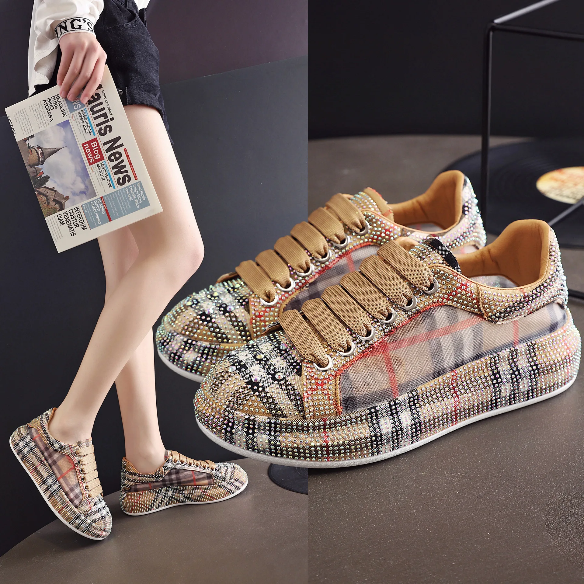 

Women's New Rhinestone Sneakers 2021 Diamond Breathable Mesh Surface Lace-up Casual Shoes Female White Shoes for Girls Summer