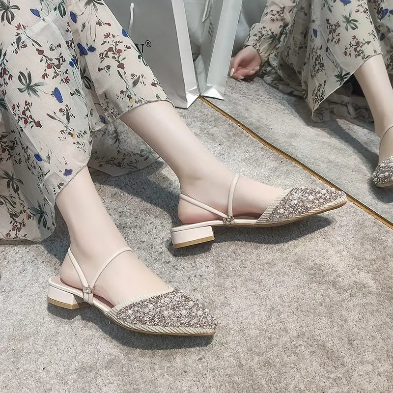 

2021 Summer New Muller Shoes Women's Slippers Baotou Breathable Pearl Decorative Upper Low-heel Fashion Sexy Sandals
