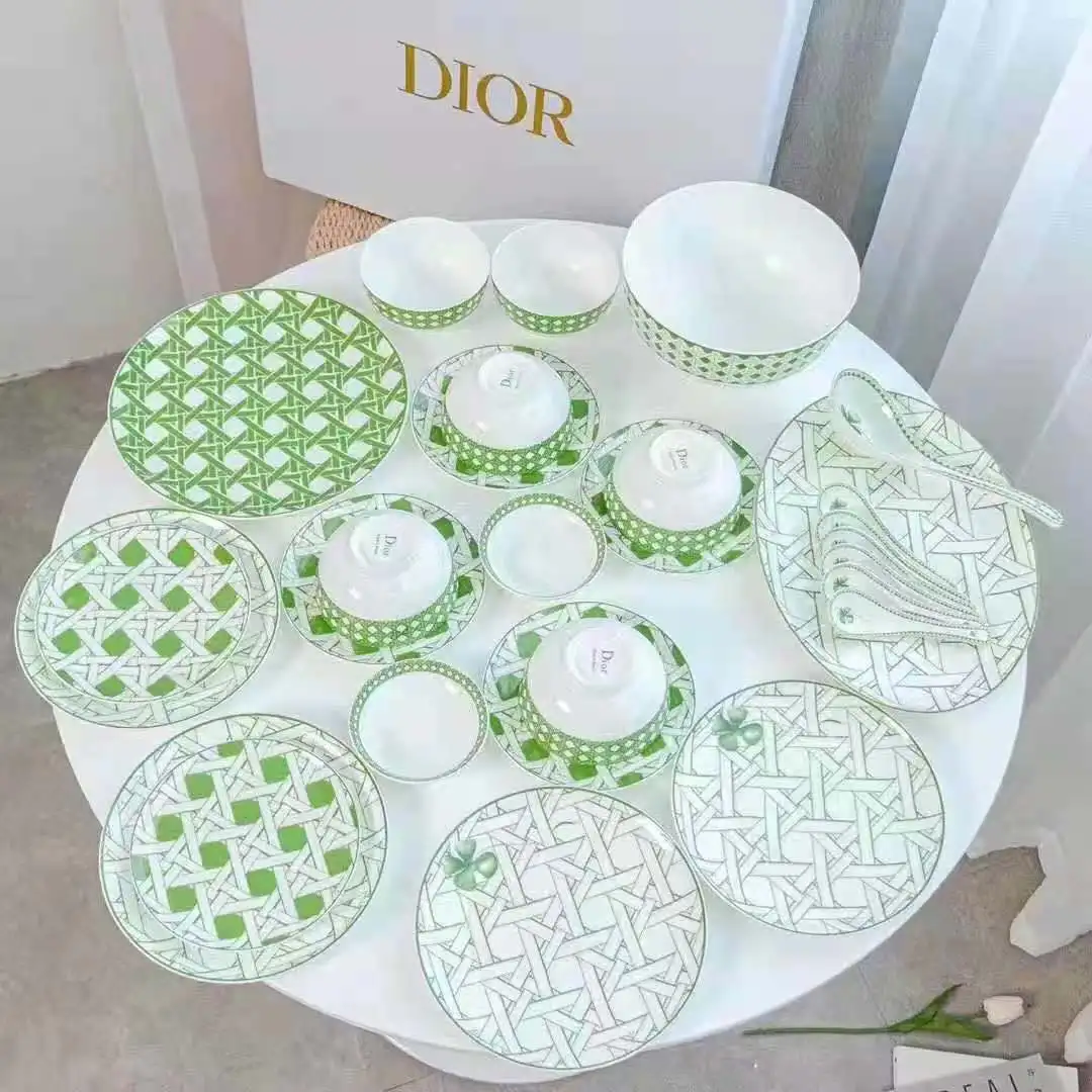

28 head new green mesh bone china tableware set bowl and dish set family plate gift box