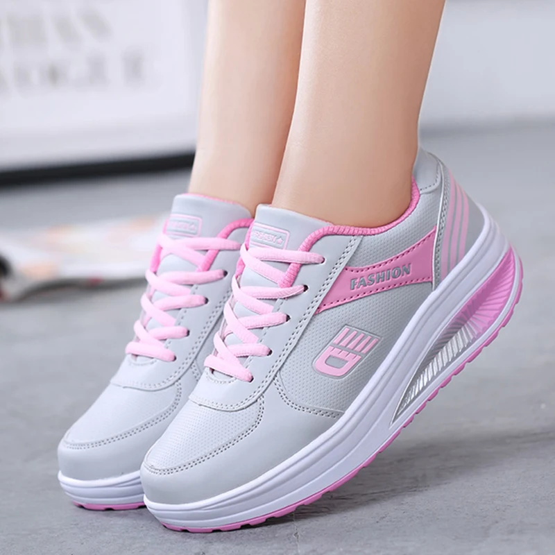 

Женские кроссовки на танкетке, удобная дышащая обувь на вулканизированной подошве, на платформе