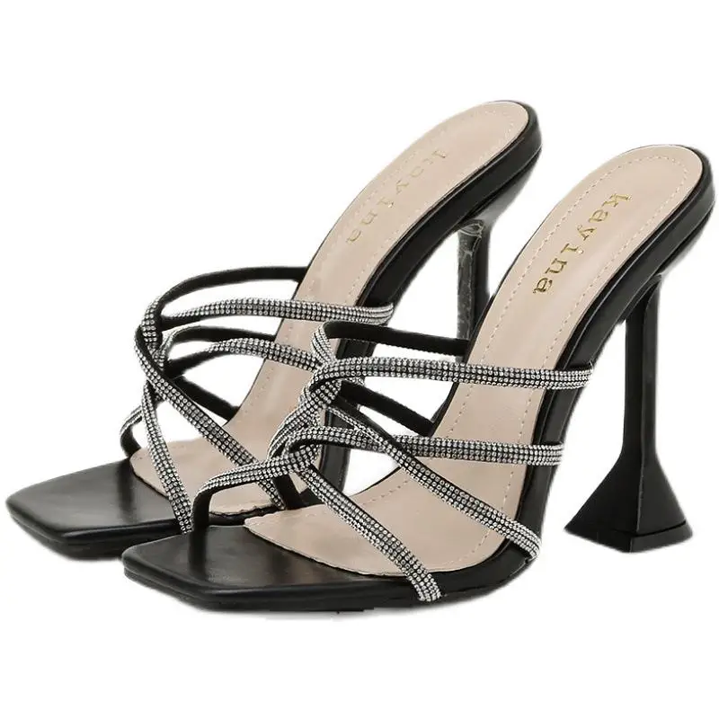 

Square Toe Glitter Slides Low Shoes Woman 2021 Female Slippers Fashion Thin Heels Jelly New Luxury Summer Soft Rome Scandals PU