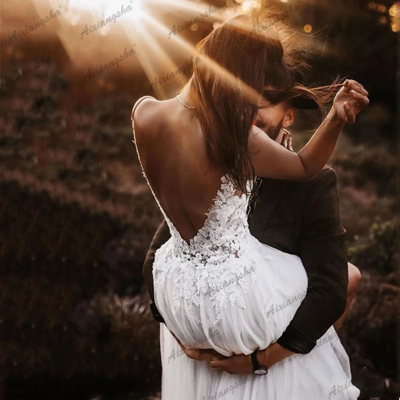 Настоящее Элегантный свадебное платье Свадебное с V-образным аппликацией