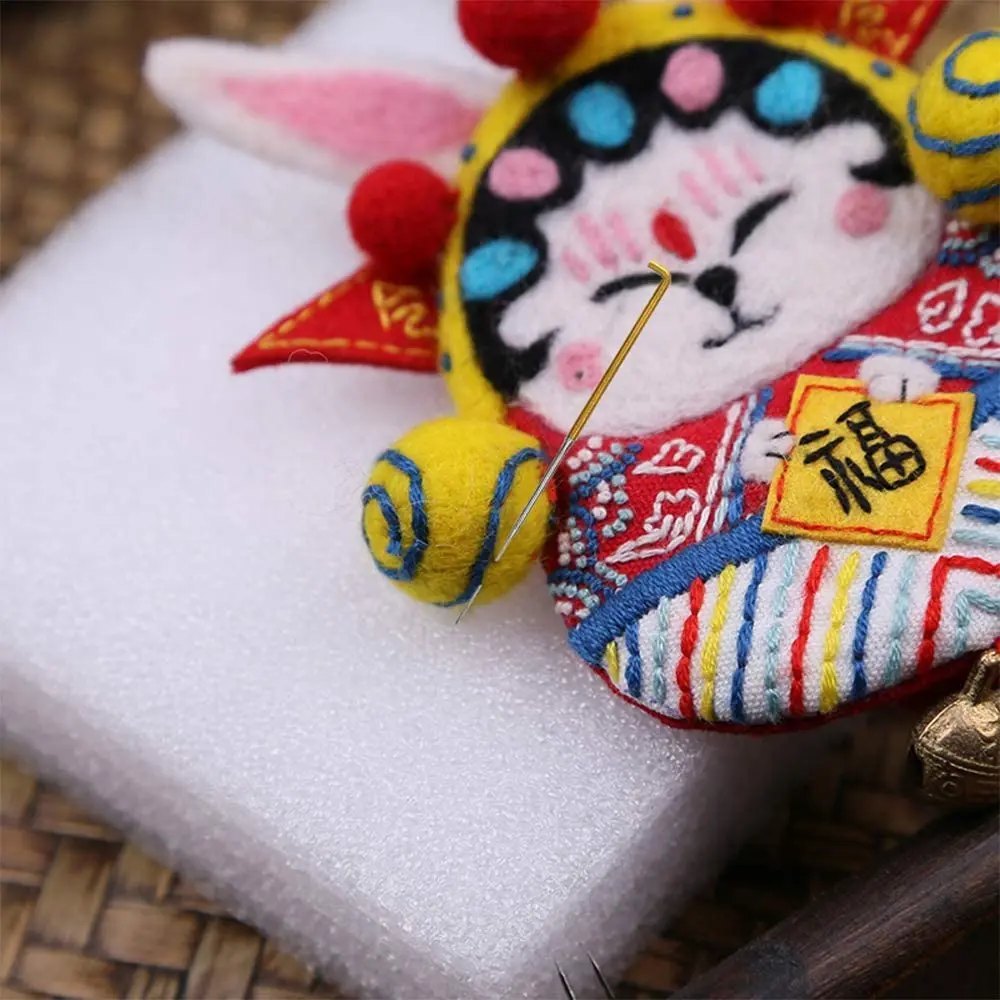 

LMDZ 18 Pcs Needle Felting Needles, Needle Felting Tool Kit Wool Triangular Felting Needles with Iron Box for Wool Felting