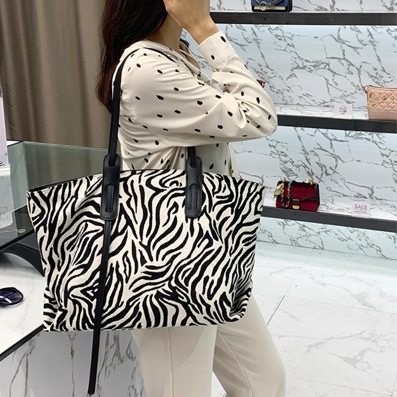 

Leopard Print Leather Fashion Ladies Women's Handbag Top Handle Party bag Female shoulder Bag Tote Bucket Hand Bag and Purses