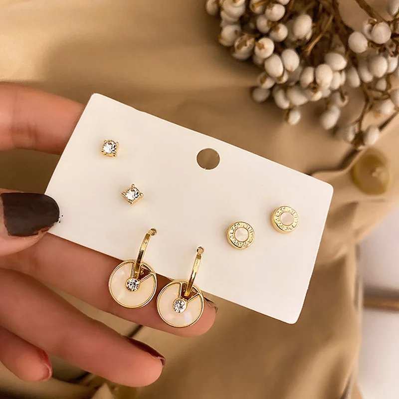 

Korean Elegant Cute Rhinestone Round Shell Stud Earrings For Women Girls Fashion Metal Geometric Earrings Jewelry Gifts Ear Stud