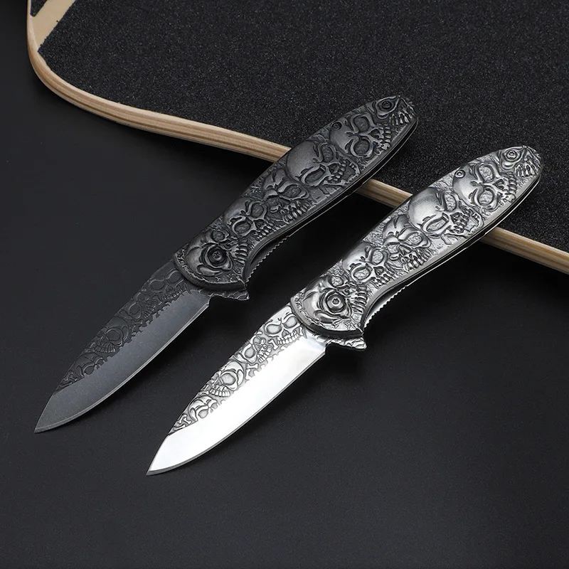

Skull Pattern Folding Knife Outdoor Survival Knife Portable Camping Knife Field Fruit Knife Ornamental Knife Collection Knife