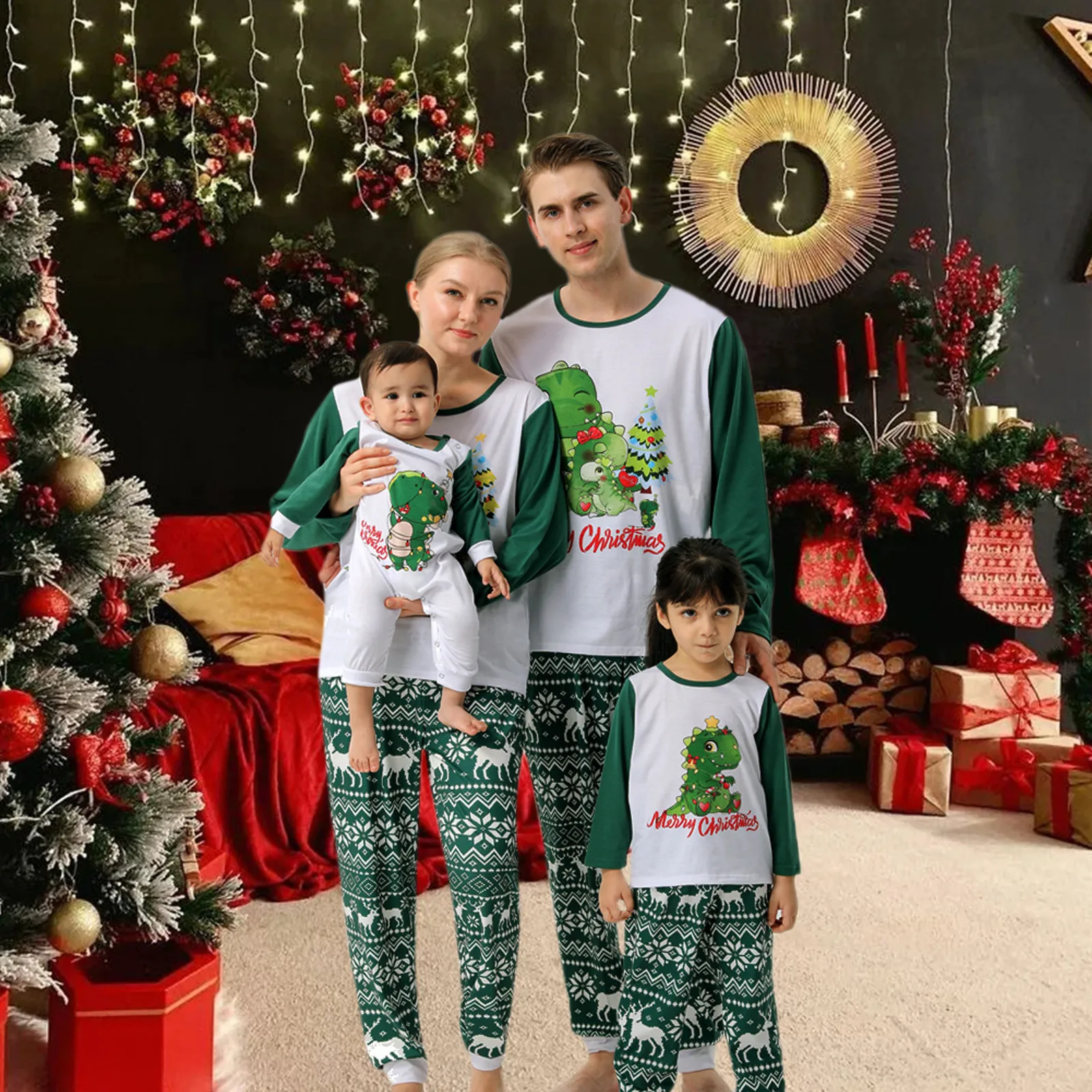 

New Christmas Pajamas For Family Cute Dinosaur Print Xmas Pjs Sleepwear Family Matching Outfits Father Mother Kids Baby Clothes