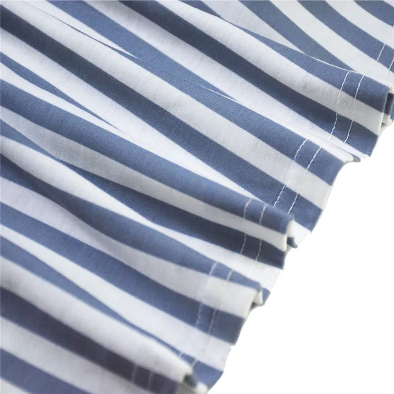 Одежда для всей семьи мамы одежда дочери Одинаковая и дочки платья в полоску