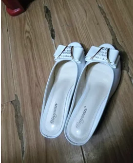 white bow crystal Женские шлепанцы с открытым носком, слайды на высоких каблуках, стразы с бантом, мягкие летние туфли из лакированной кожи, цвета: черный, белый, размера плюс - Цвет: white bow crystal