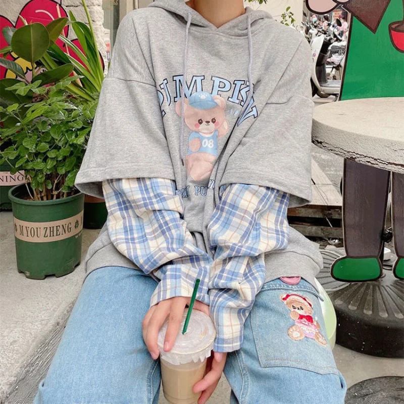 

Kawaii Fuuny Bear Hoodie Women Anime Plaid Patchwork Long Sleeve Sweatshirt Fall 2021 Fashion Cute Tops Cartoon Pullover