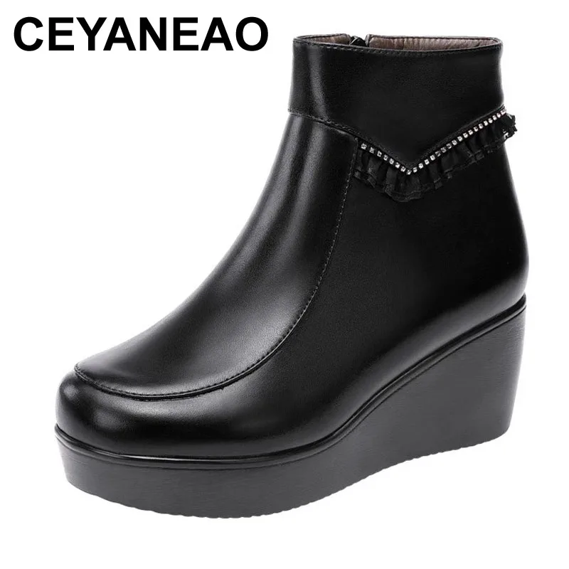 

Женские ботинки CEYANEAOWomen на среднем каблуке, осенне-зимние ботинки на танкетке, черные плюшевые ботильоны, искусственная кожа, ботинки на пла...