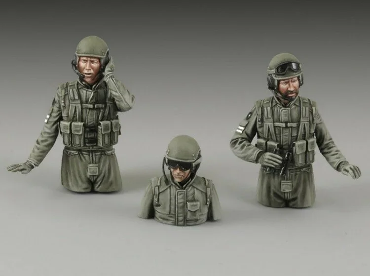

New Unassembled 1/35 ancient Tank Crew include 3 Resin Figure Unpainted Model Kit