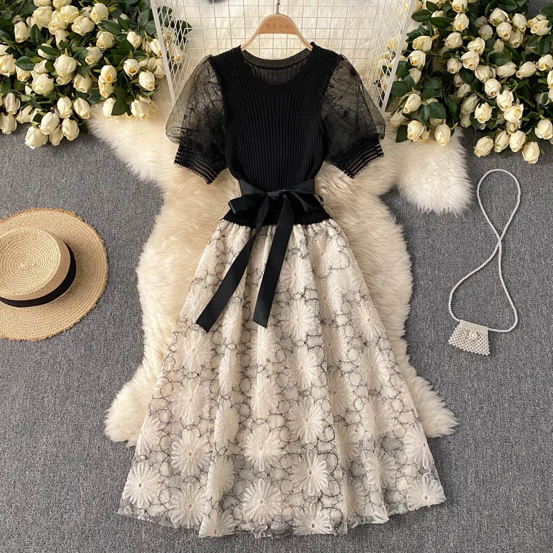 

Palace Style Dress Summer New Design Sense Niche Fake Two-piece Splicing Age-reducing Puff Sleeve Net Yarn Fairy Skirt