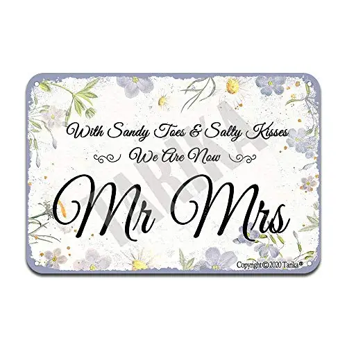 

С песчаными солеными пальцами и целуями, мы сейчас мистер миссис 8X12 дюймов, Ретро стиль, Оловянное украшение, арт значок для дома, кухни, ванн...