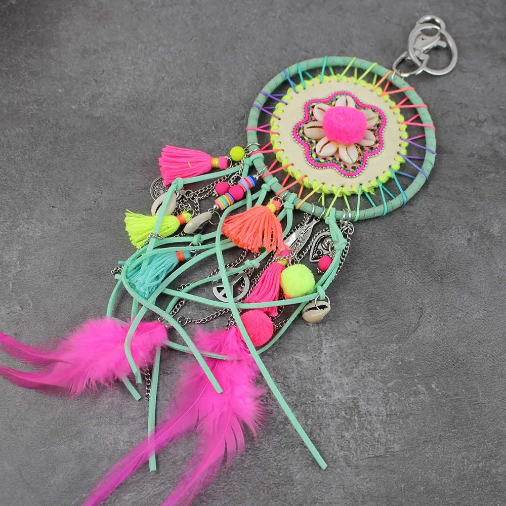 Брелок в богемном стиле с разноцветными кисточками и перьями из сплава |