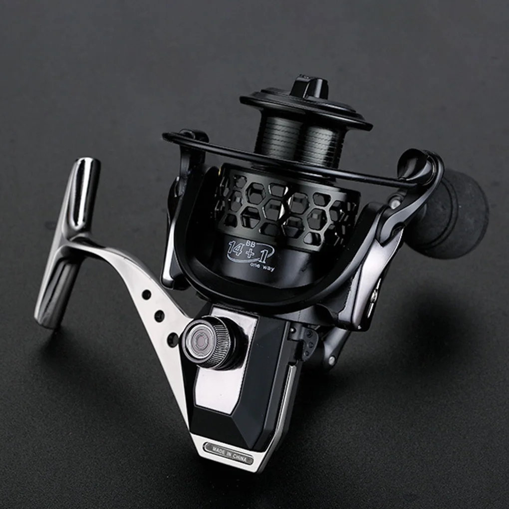 

Sea Fishing Spinning Reel Lightweight Aluminum Spool 5.5:1 Speed Saltwater Wheel Carp Fishing Reels Tackles 1000 Series