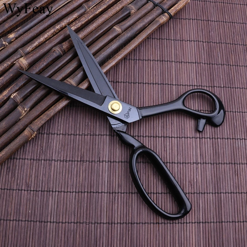 

High Quality Professional Tailor Scissors Gadget with Cuts Straight Guided Sewing and Fabric DIY Craft Tailor's Sewing Scissors