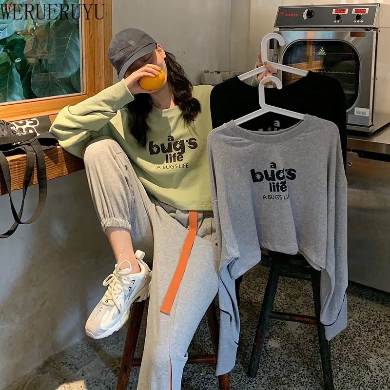 

WERUERUYU Womens Long Sleeve Short Sweatshirt Jumper Black Pullover Hoodies