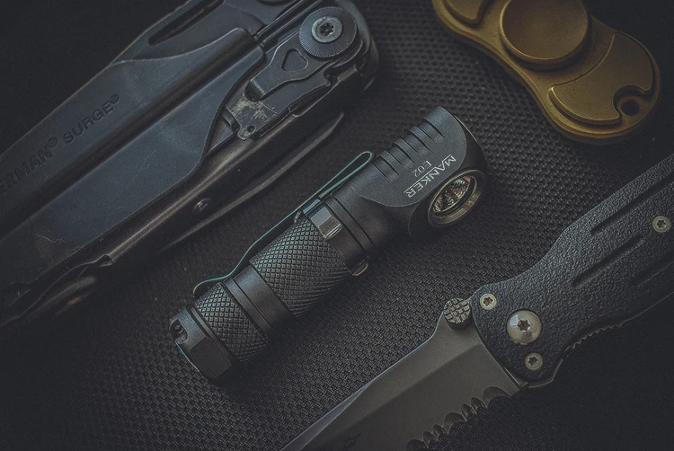 Manker E02 220 люмен CREE XPG3/180lm Nichia 219C светодиодный светильник-брелок мини EDC светодиодный светильник-вспышка с реверсивным зажимом и магнитным хвостом