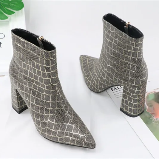 

Print Snake Pu Women Ankle Boots Zip Pointed Toe Footwear Thick High Heels Female Boot Party Shoes Women 2020 New Winter