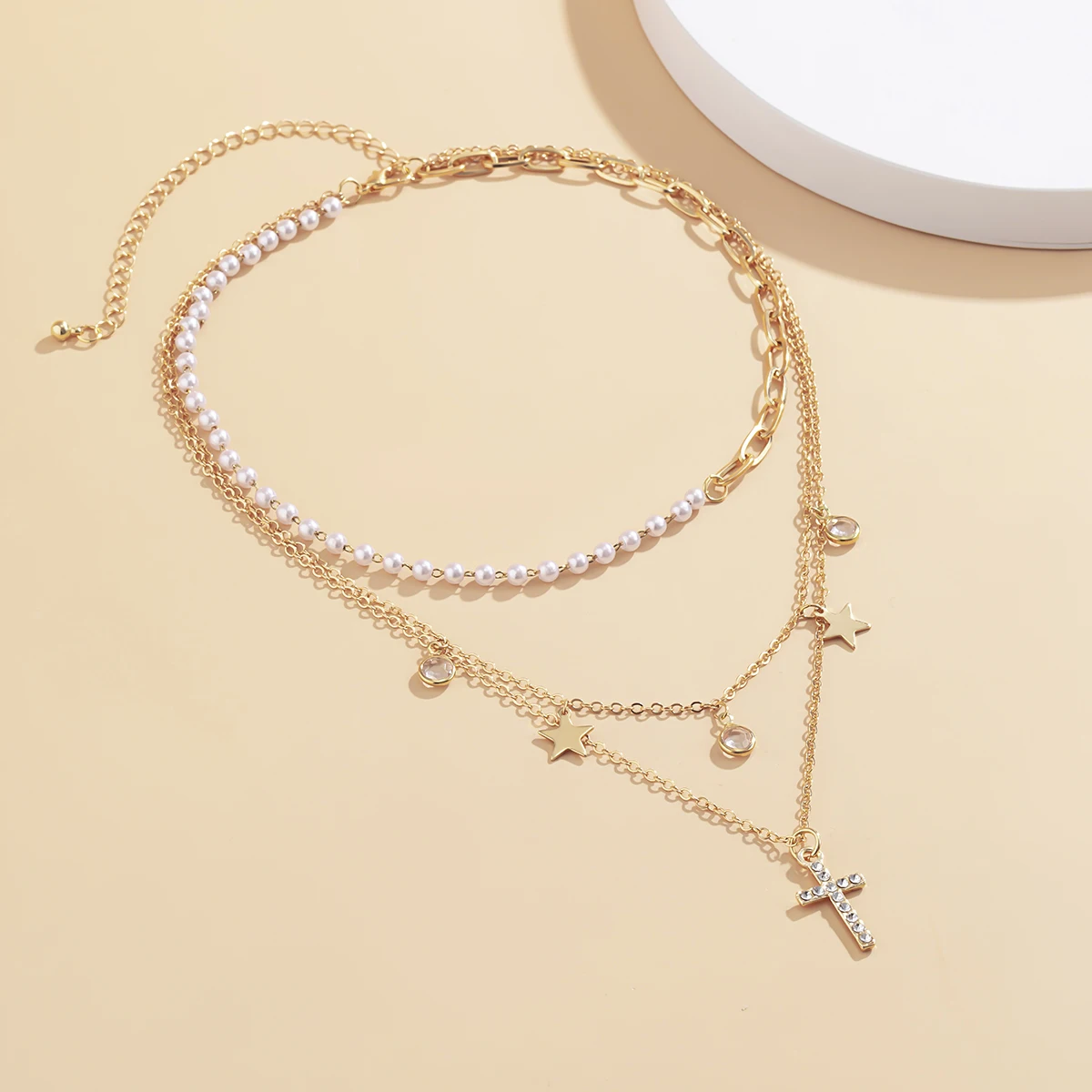 

PuRui Asymmetry Pearl Choker Necklace for Women Trendy Layered Stars Cross Pendant Necklaces 2021 Fashion Jewelry for Neck Gifts