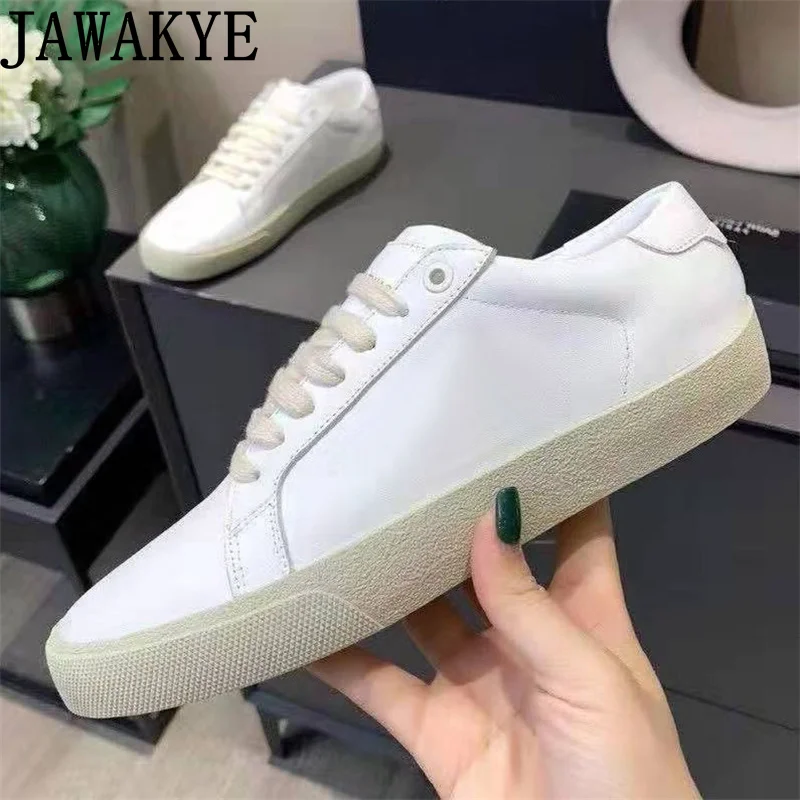 Soft Rubber Bottom Canvas Shoes Women White leisure flat Sneakers Shoes Anti-friction Casual Lace-Up Lovers Walk Shoes Mujer