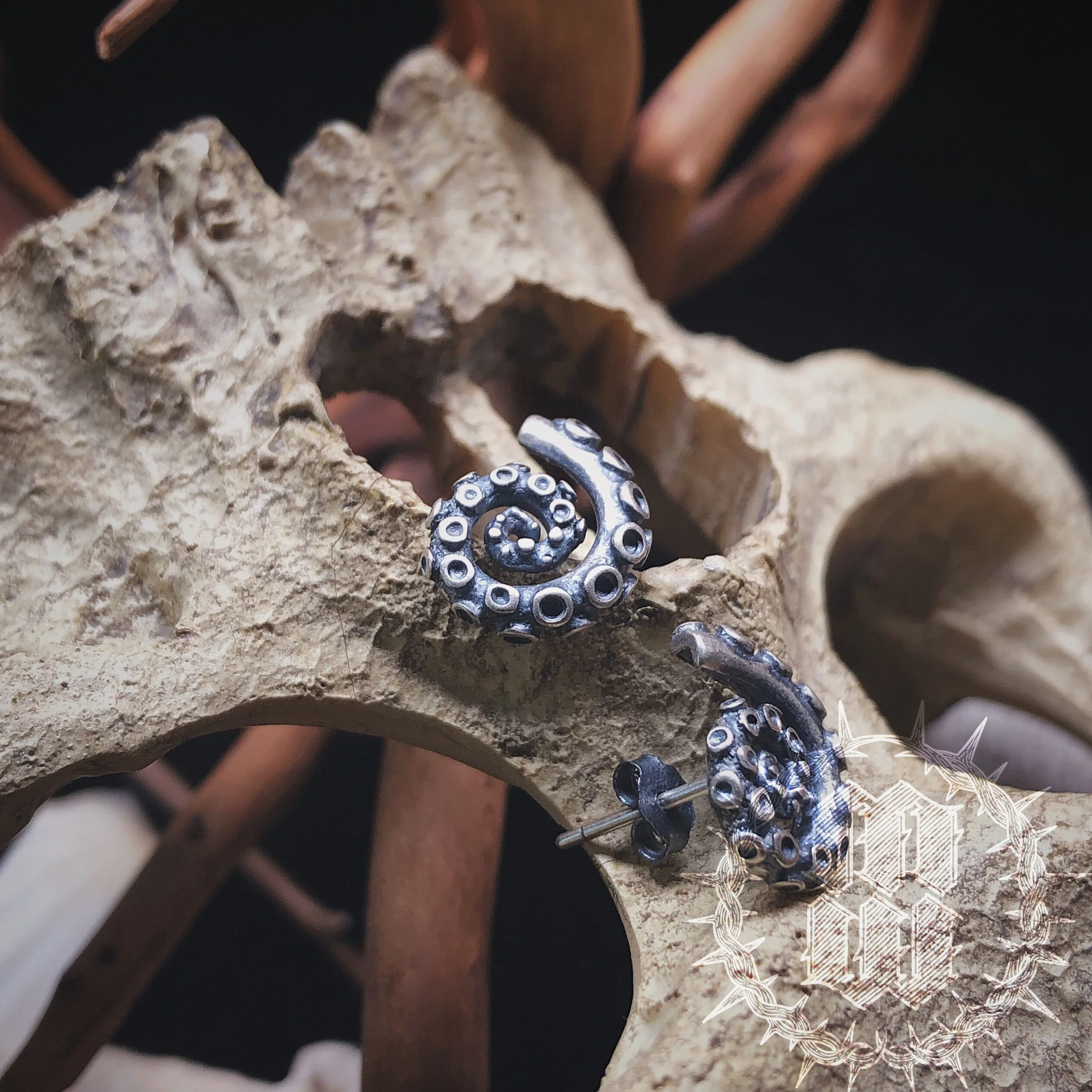 

Personality Silver Color Octopus Foot Stud Earrings for Men Women's Punk Style Animal Earring Cool Retro Earring Hip Hop Jewelry