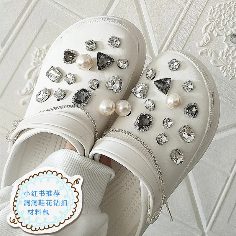 Brand JIBZ Crocs Charms Designer Bling Rhinestone Chain Croc Decorations Cute Metal Buckle Accessories for Girls 2021 New