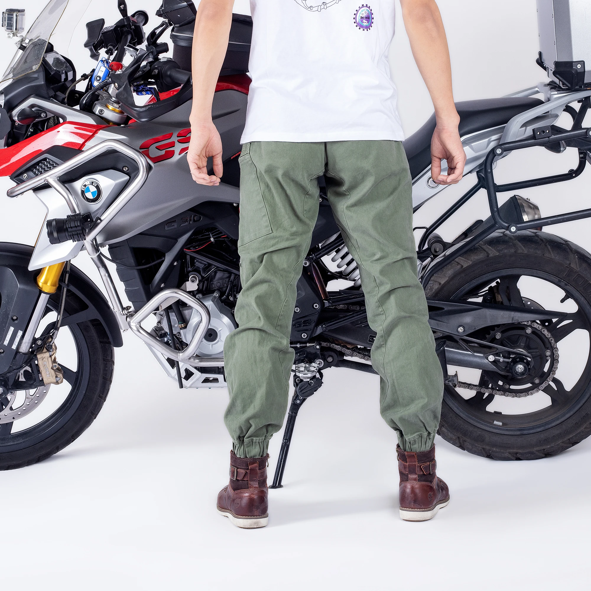 Четыре сезона новые комбинезоны для мотоциклистов мужчин и женщин с эластичными брюками на манжетах, многофункциональными карманами для активного отдыха и защиты, для комфортного катания.