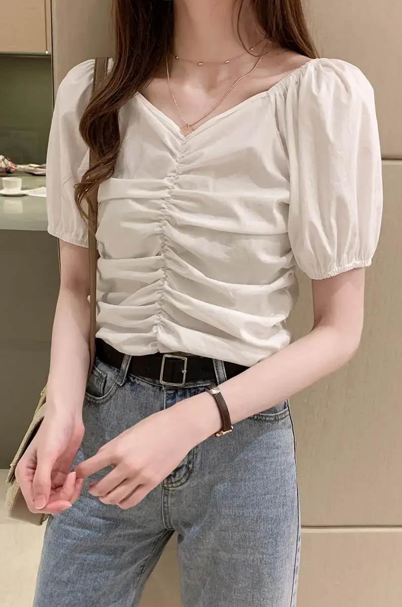 

Chikichi 2021 Summer New Style Korean Version of V-neck Fashion Pleated Lantern Short-sleeved Shirt Women Short Ladies Tops
