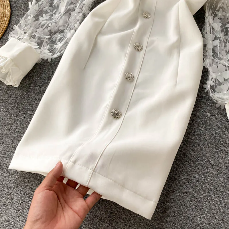 Платье-мини осеннее однотонное с открытой спиной и V-образным вырезом | Женская