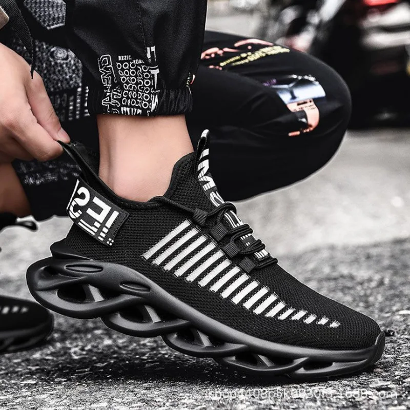 

Fashion Brand Men Shoes 2020 Summer Flying Woven Breathable Mesh Men's Sports Shoes Comfortable Running Shoes New Coconut Shoes