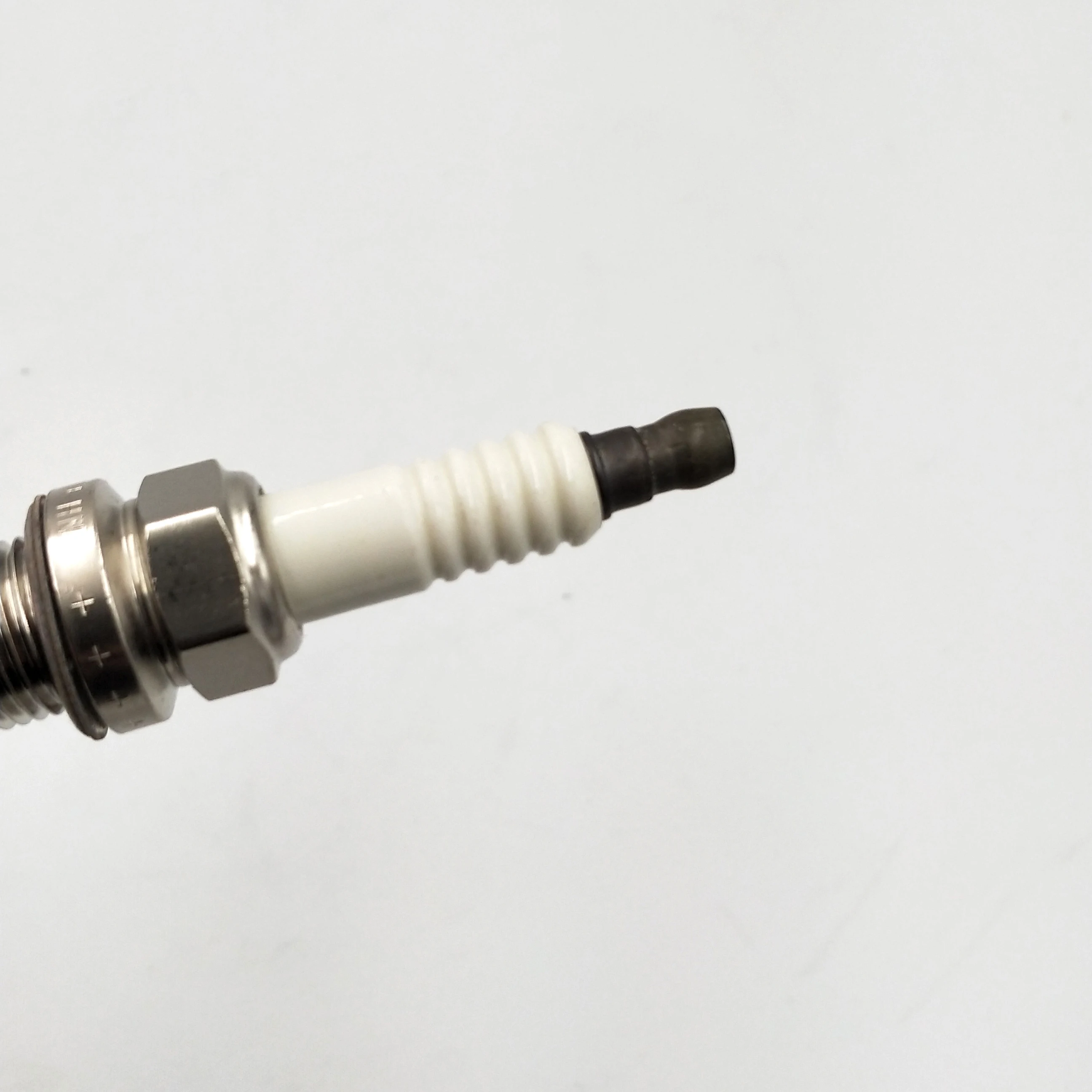 4 шт./лот Новинка K20TR11 90919-01198 свечи зажигания для TOYOTA AVENSIS SIENNA CAMRY WINDOM IPSUM AVALON 9091901198 K20TR11 90919 01198