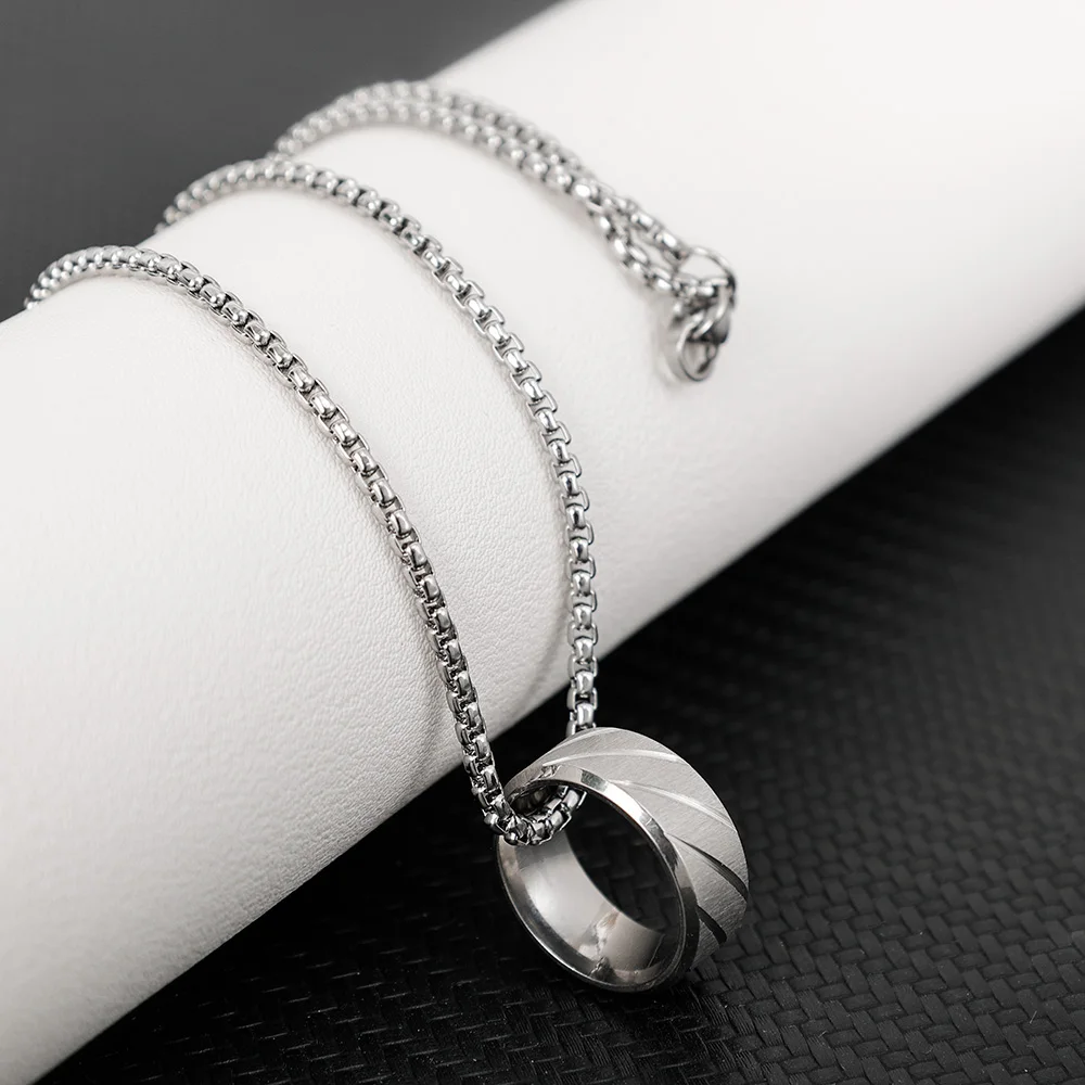 

Titanium Steel Ring Pendant Necklaces For Women Men Hippop Fashion Hip Hop Matte Ring Men Neckalce Fashion Jewelry Gifts