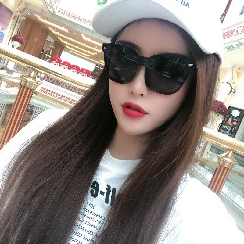 

Cat Eyes Sunglasses Women Oversized Fashion Sun Glasses Female Eyewear Eyeglasses Plastic Frame UV400 Gafas De Sol Mujer