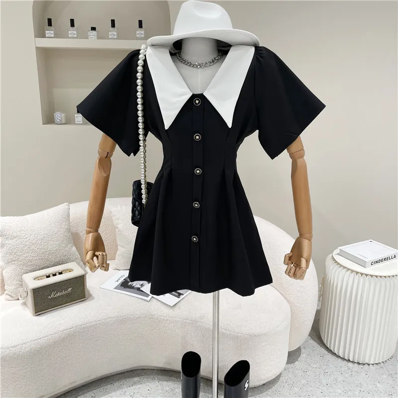 

Women's Spring Summer 2021 Niche Design Fashion Black And White Contrast A-line Casual Dress