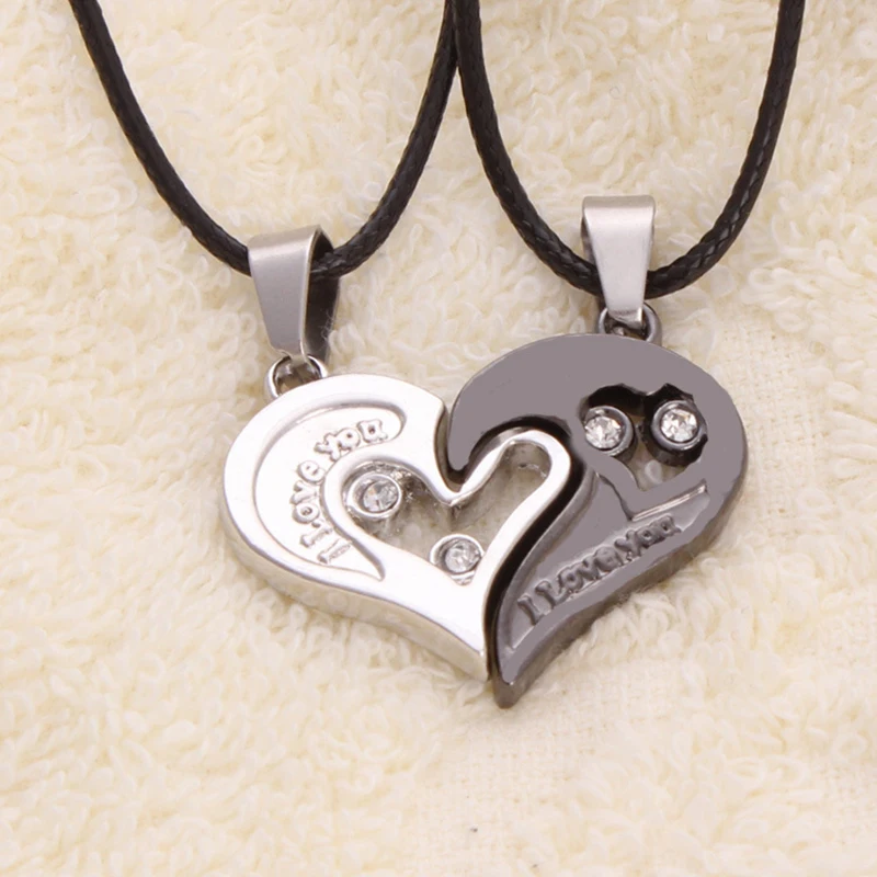

1 pair Fashion Couple Heart Shape I Love You Pendant Necklace Unisex Lovers Couples Jewelry Fashion Gift Accessories
