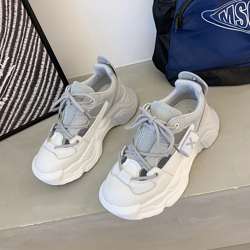 

Breathable Torre shoes women's 2021 summer explosion shoes color matching thick bottom exposed small net hole casual shoes