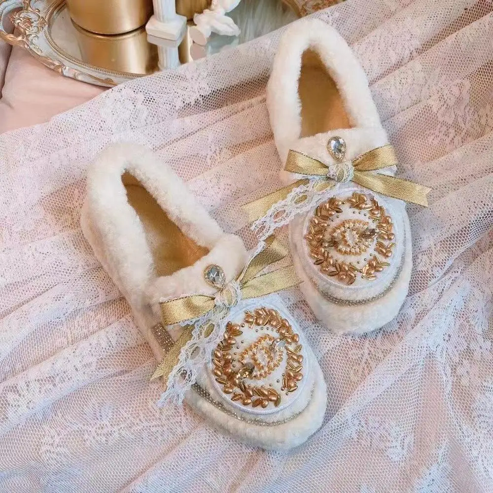 

Chinese brand high-quality fashionable women's shoes, handmade diamond inlaid women's boots, free delivery in 2020