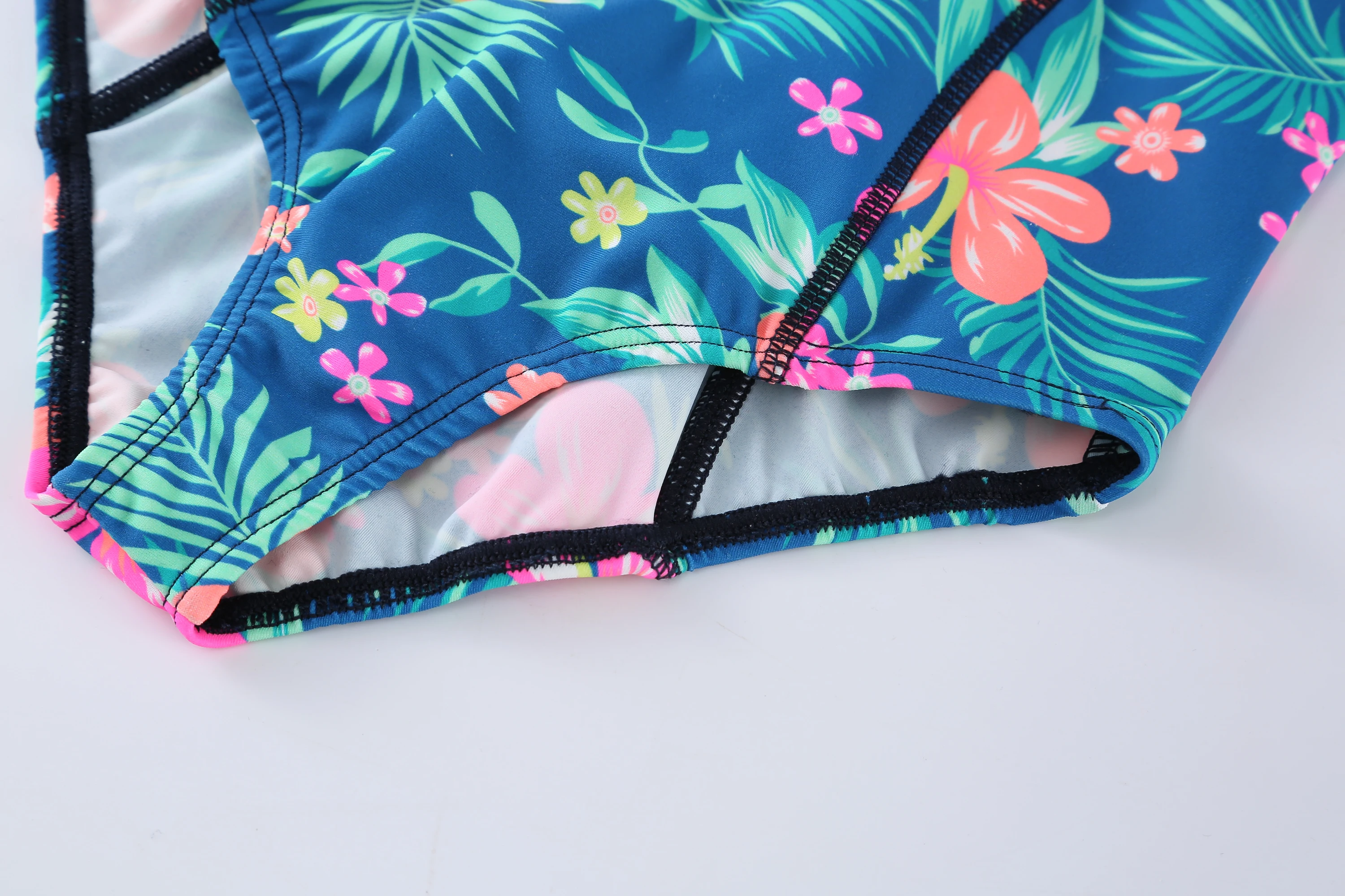 

Wishere One-piece Printed Bikini Cute Baby Girls' Swimwear Short Sleeves Infant Swimming Suit Sun Protection Swimsuit for Kids