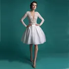 Короткое свадебное платье с V-образным вырезом и длинными рукавами, модель 2021 года, свадебные платья до колена с жемчугом сзади, кружевные свадебные платья, иллюзионные платья