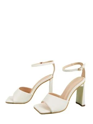 

2021 summer women's new sexy open toe one-word buckle high heels women's shoes