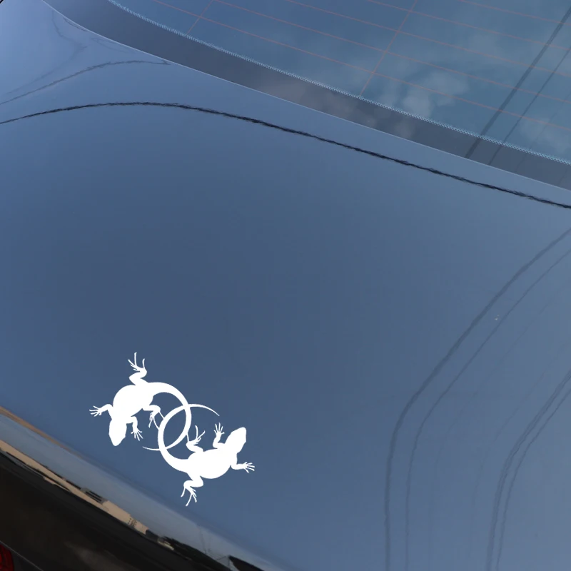 

YJZT 16.1CM*10.7CM Lizards Creative Decoration Car Trunk Pattern Vinyl Decal Car Sticker Black/Silver C4-2945