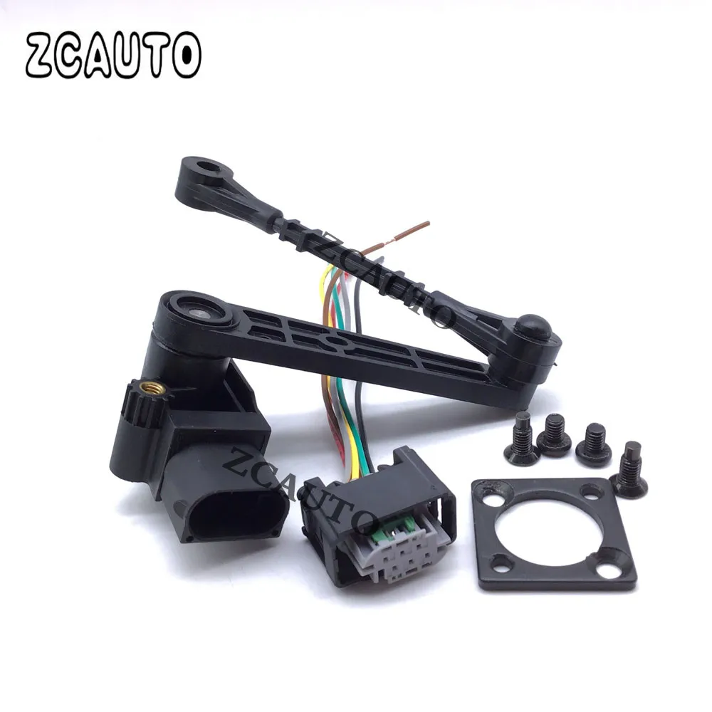 

Левый соединитель датчика высоты для Land Rover Discovery 3 и Range Rover Sport LR020159, LR020160,RQH500050