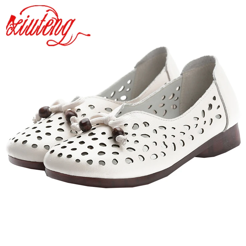 2022 High Quality Soft Genuine Leather Hollow Hole Hole Shoes Woman Casual Sandals Slippers Soft Sole Flat Sandals Trendy Shoes