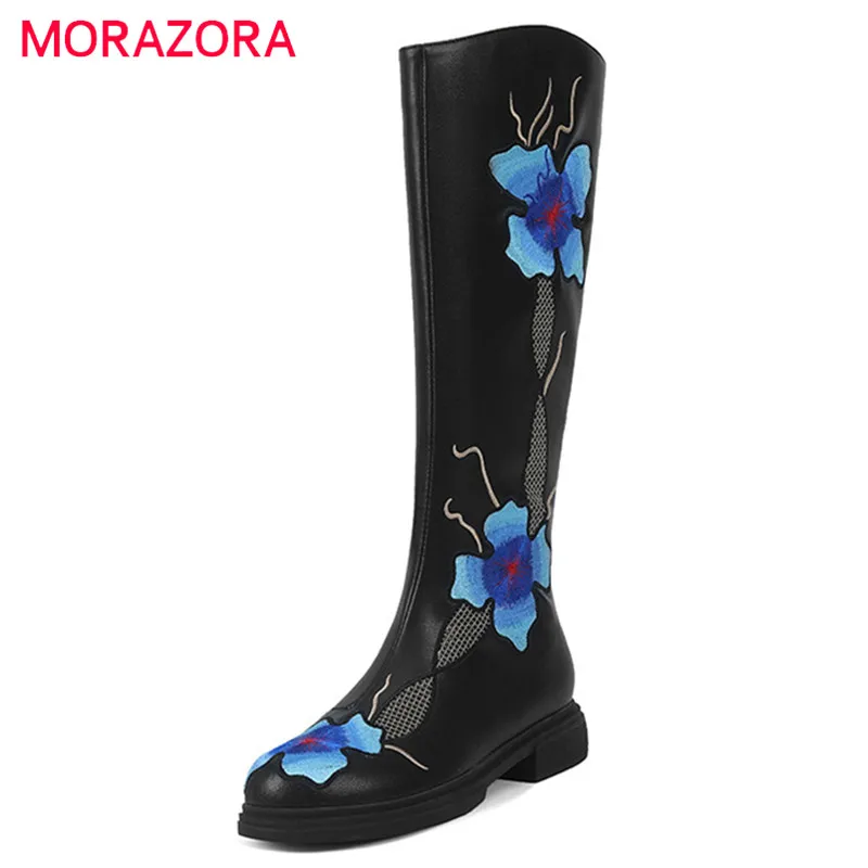 

Женские сапоги в этническом стиле MORAZORA, черные повседневные сапоги до колена из натуральной кожи на низком каблуке, с вышивкой, Осень-зима ...