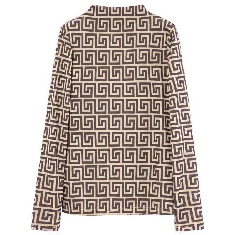

Thin / plush new half high collar undercoat with large long sleeve T-shirt