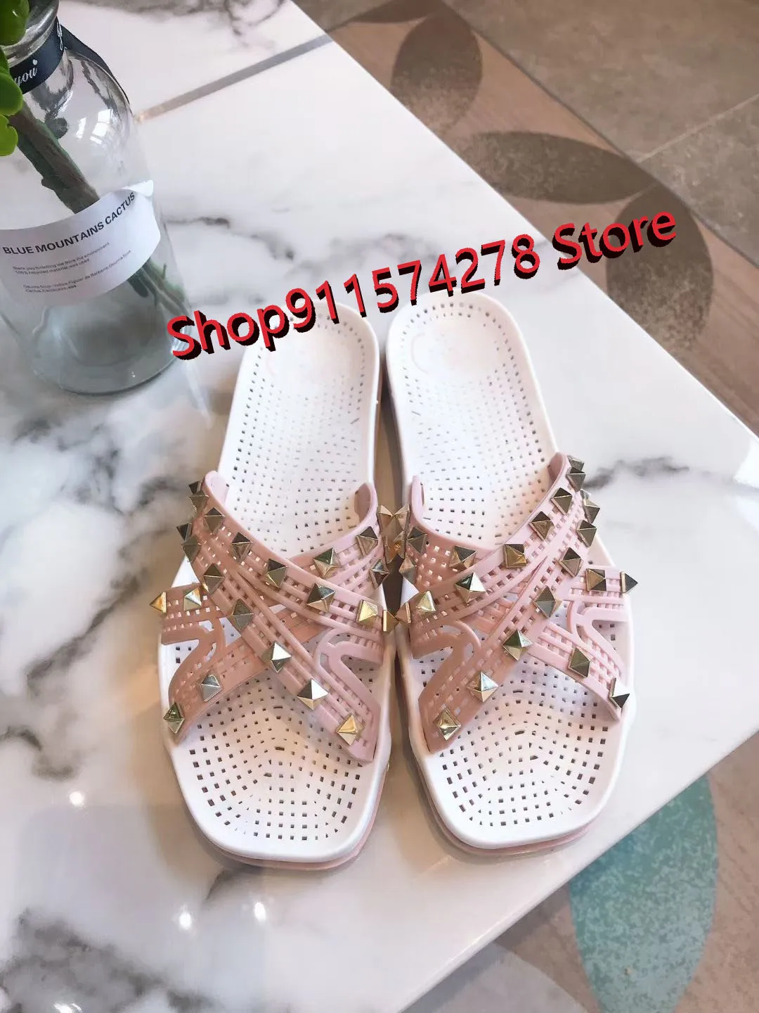

2021 Hot sell women's sandals rivet jelly sandals slipper shoes