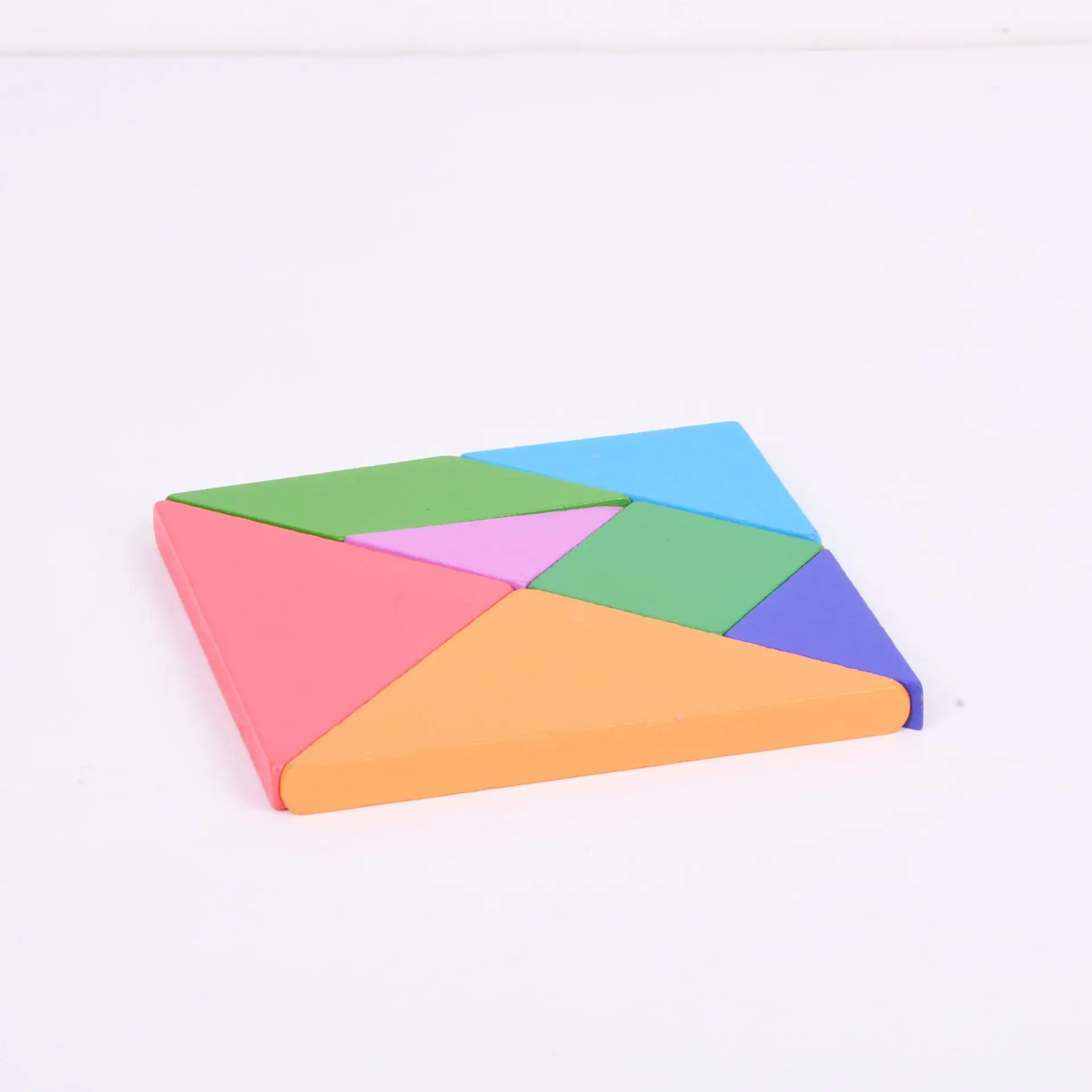 

Children's educational toys kindergarten Montessori teaching tools colorful wooden magnetic tangram